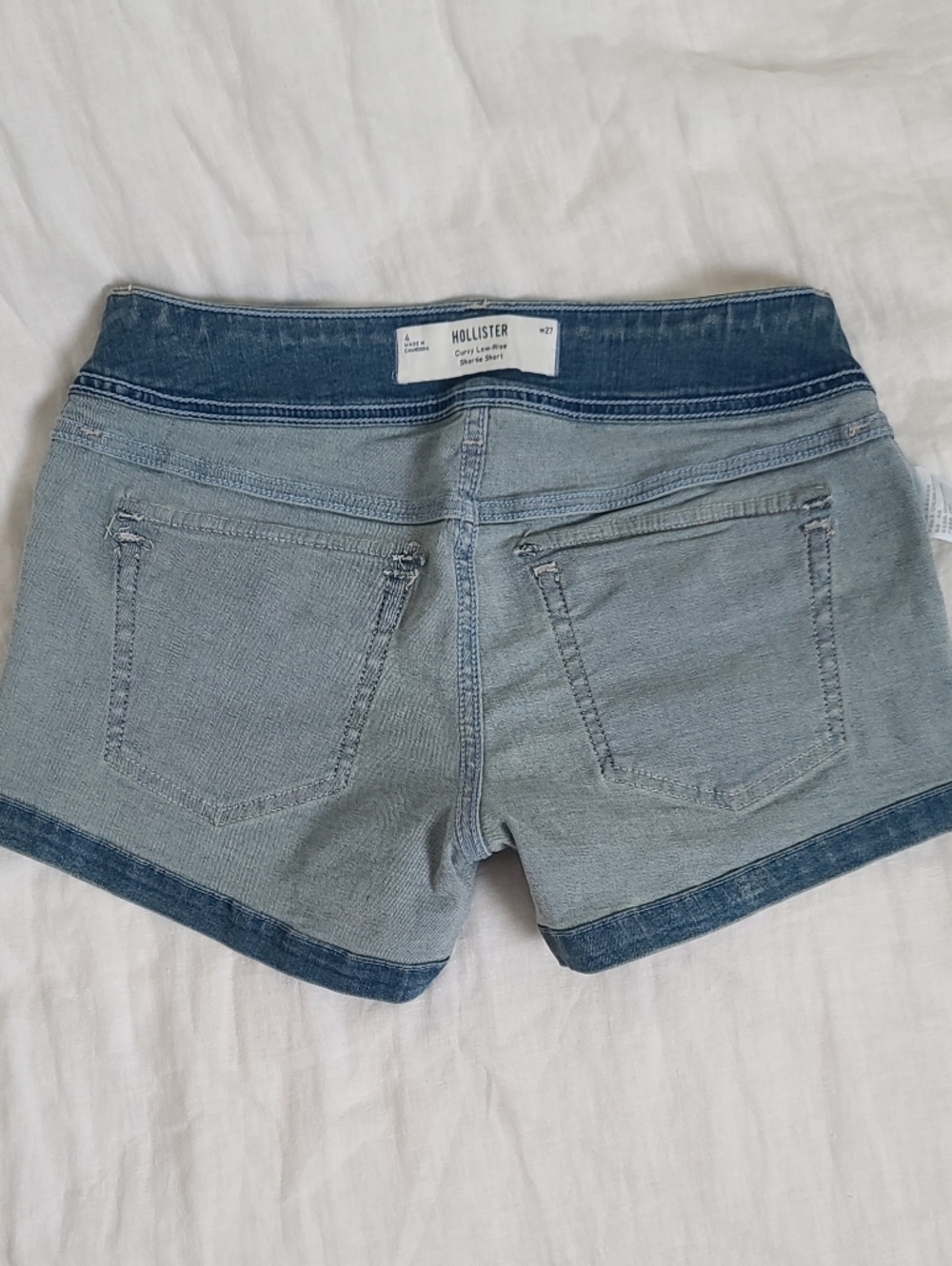 Hollister Curvy Low-Rise Shortie Short Size 4 - Picture 8 of 9